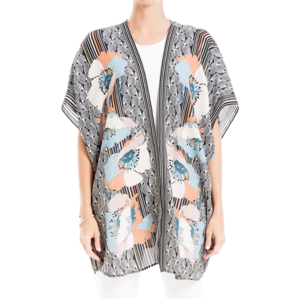 Max Studio Black and White Patterned cardigan Large